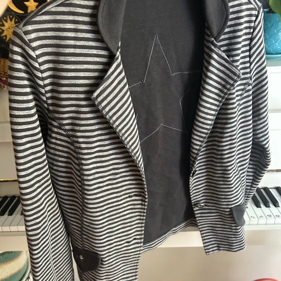 Gray Striped Boho Blazer with Star Detail Size 10 - Picture 12 of 16